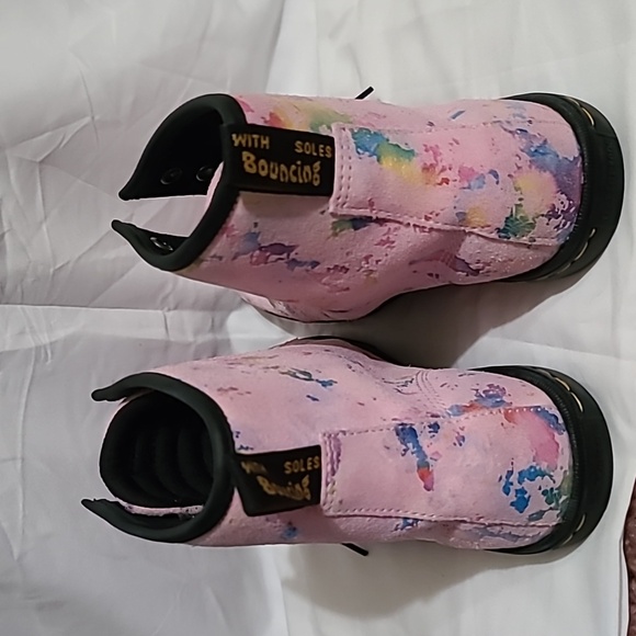 DR. MARTENS Sheridan Rainbow Suede CONFETTI SUEDE CASUAL BOOTS US 9 - Picture 4 of 6